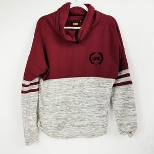 Iris Sport "LOVE" turtleneck Sweatshirt Size XL